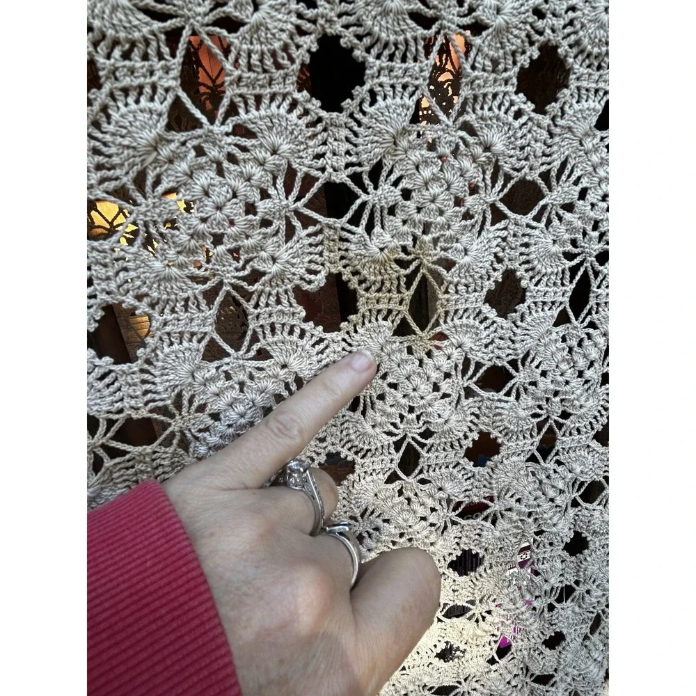 Antique VTG Handmade Crochet Lace Tablecloth Ecru Ivory Scalloped Edge 62x50